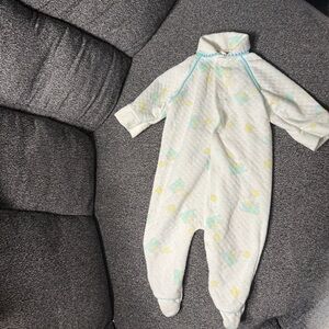 Vintage Playskool Bunny on a plane  Onesie Size medium 3/6 months